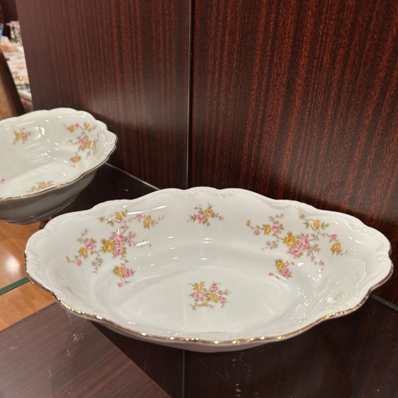 Johann Haviland MICHELE Oval Vegetable Bowl 10.75" Long 7.5" Wide 2.5" High - Picture 2 of 12